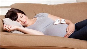 بهترین حالت خوابیدن مادر در دوران بارداری