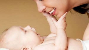 تغذیه نوزاد با شیر مادر عامل افزایش بهره هوشی کودک