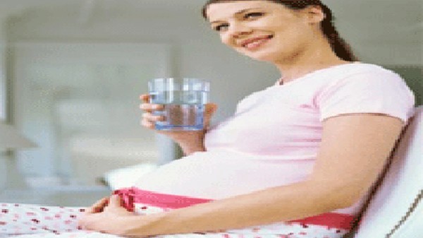 نوشیدنی‌ های سالم برای زنان باردار